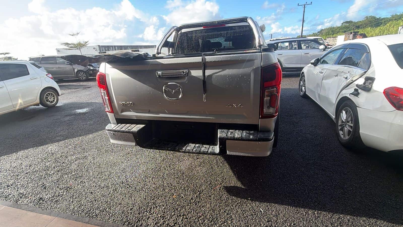 9326 JU 25 – Mazda BT50 D/CAB Pick Up 4X4 – Registration Fee: Rs 200 - Image 6