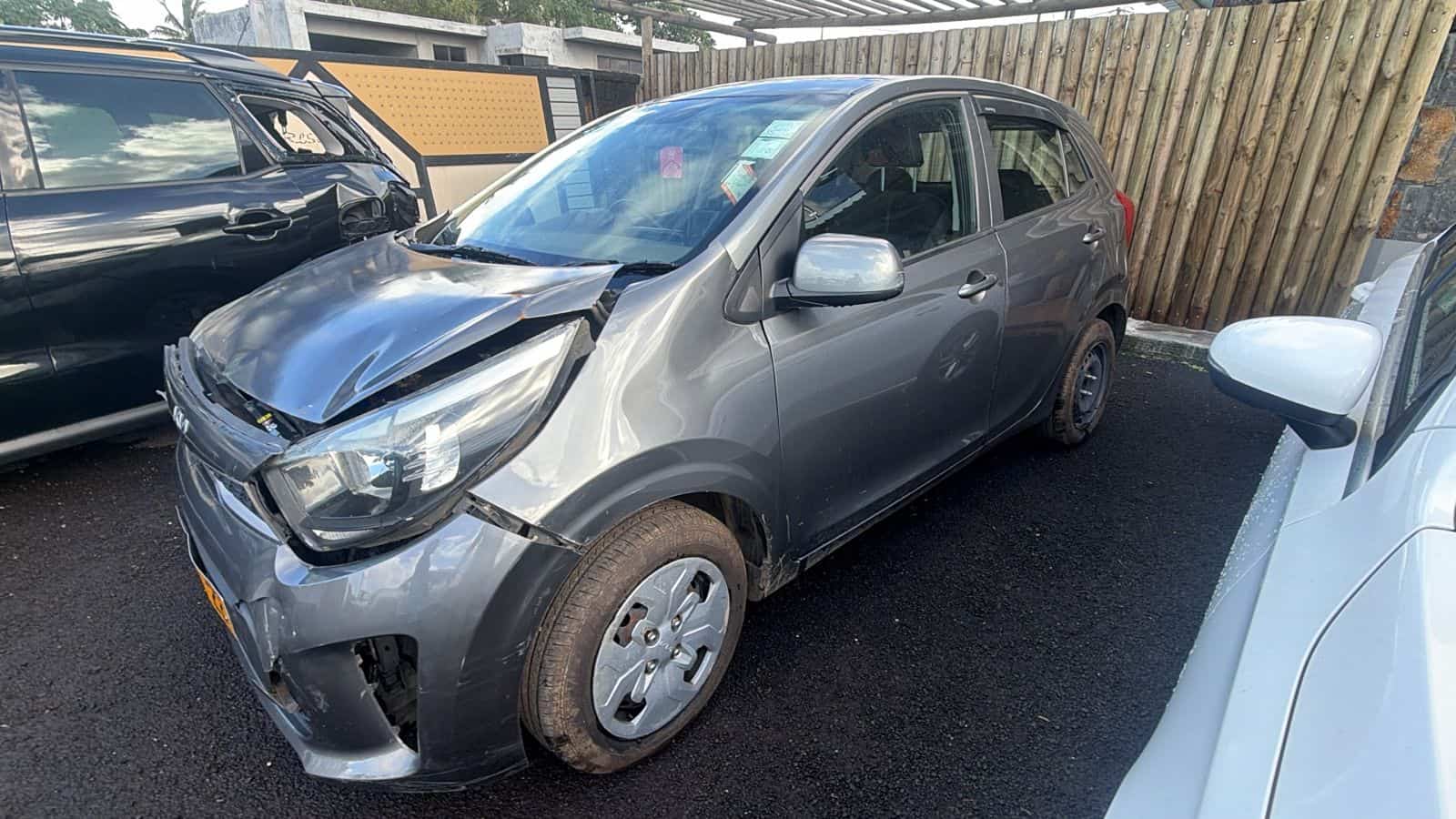 3995 MY 22 – Kia Picanto – Registration Fee: Rs 200