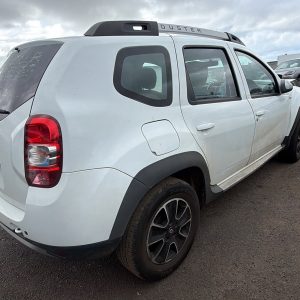 5045 JU 17 - Renault Duster 1.5 A - Registration Fee: Rs 200